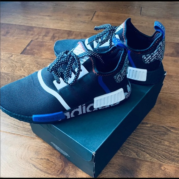 BNIB NMD R1 Size 9 - Picture 4 of 6